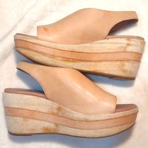 Antelope nude taupe beige platform sandals leather gold shimmer size 9  40